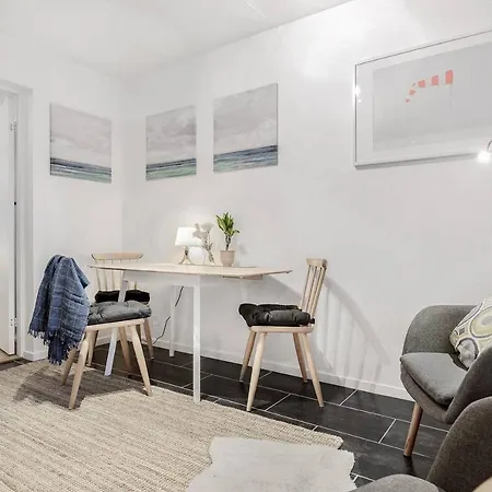 Central, Practical, Free Parking. Ls102 Bergen